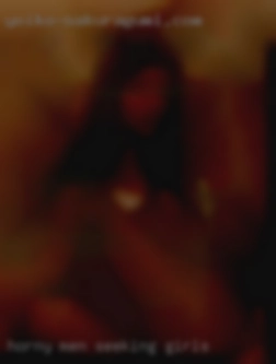 horny men seeking girls