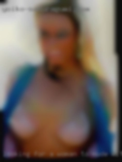 looking for a woman to nude with me