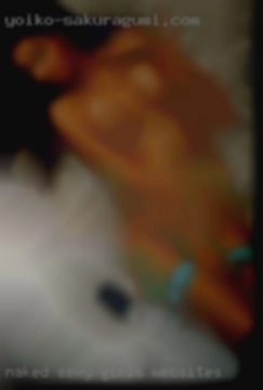 naked sexy girls websites